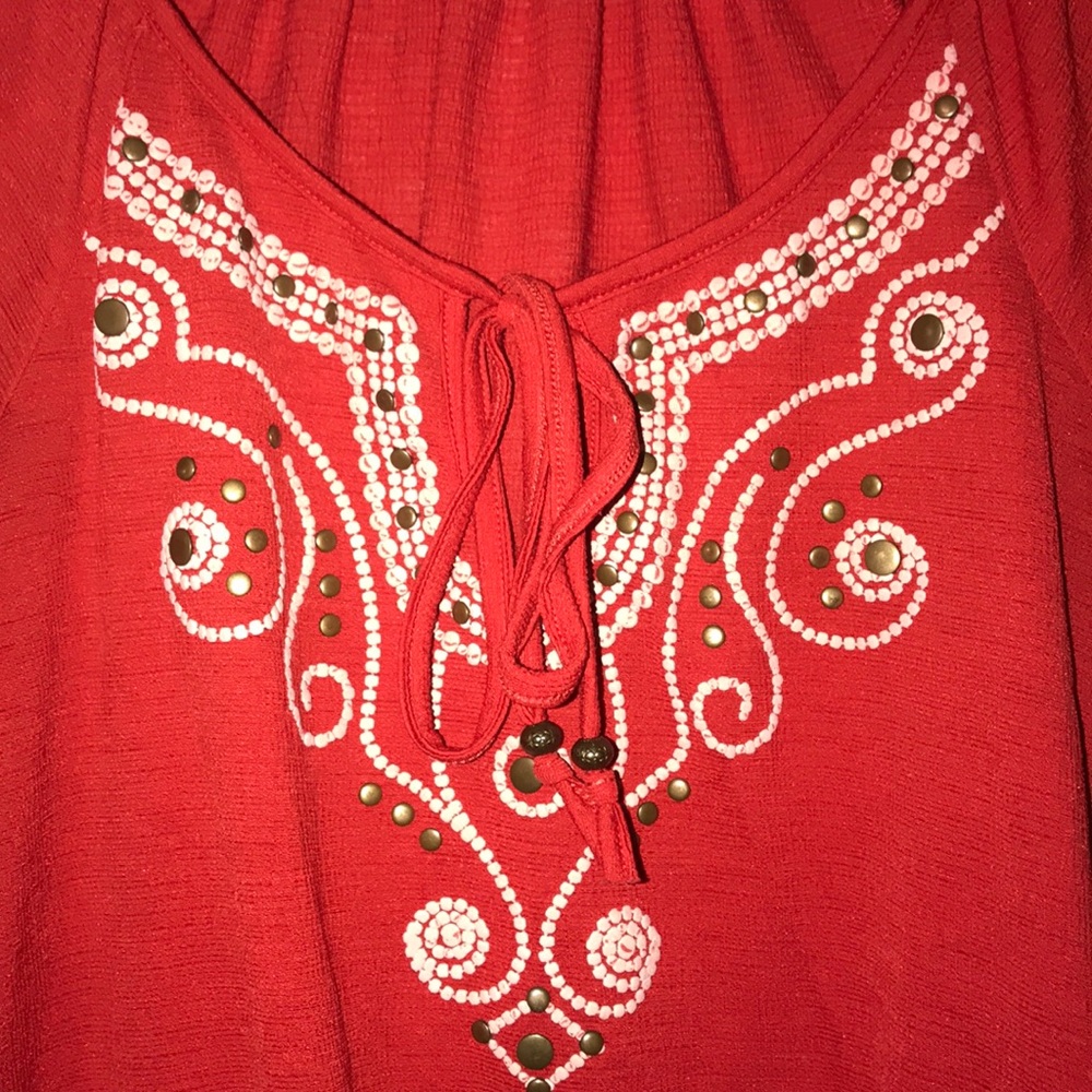 Top - Picture 2 of 2